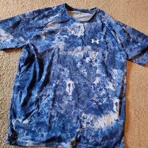 Under Armour t shirt